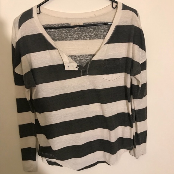 white & grey long sleeve shirt - Picture 1 of 2